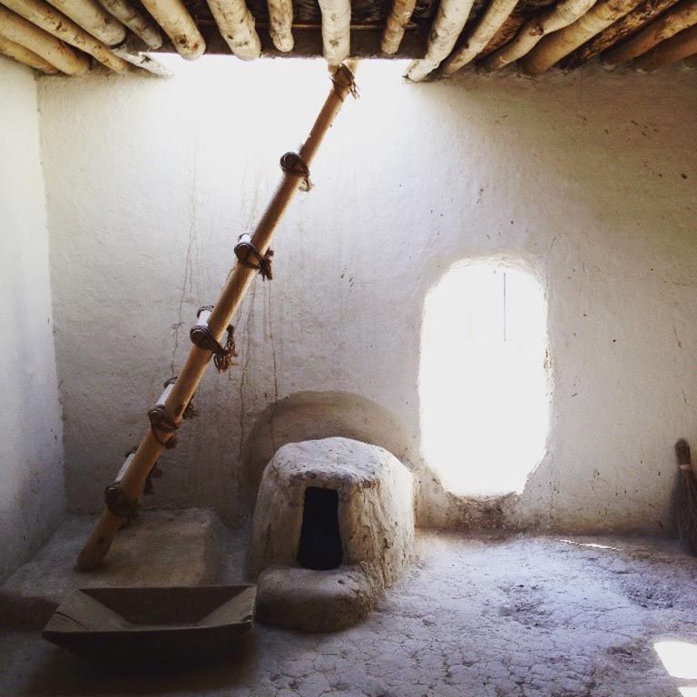 Building the experimental house allowed the archaeologists to see how the houses at Çatalhöyük would have been lit. Photo by Katrina Gargett.
